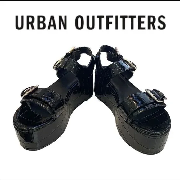 NEW Urban Outfitters UO Violet Buckle Black Flatform Platform Sandals 9 - Picture 4 of 7